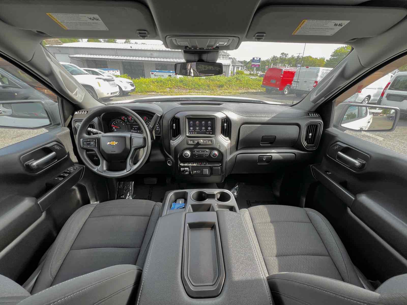 2023 Chevrolet Silverado 1500 Custom photo 17