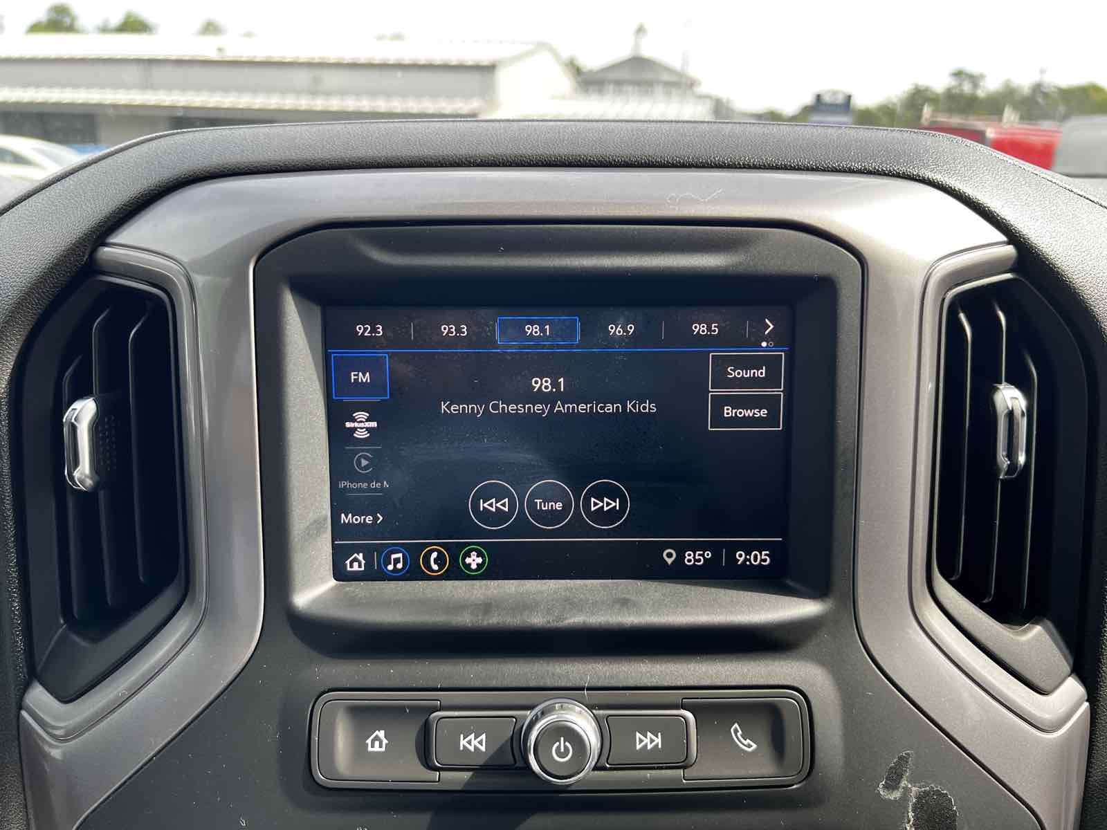 2023 Chevrolet Silverado 1500 Custom photo 22