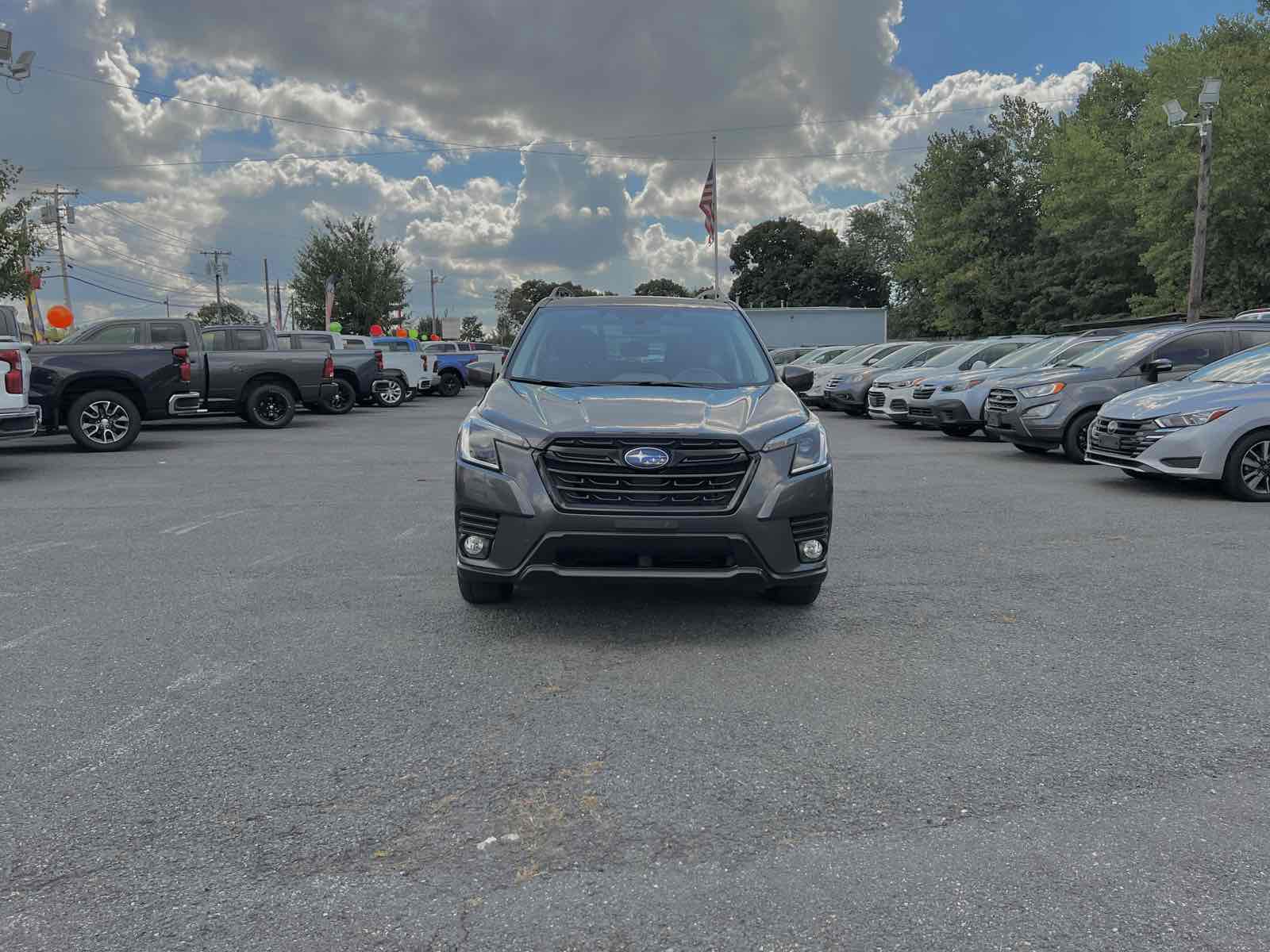 2023 Subaru Forester Premium photo 2