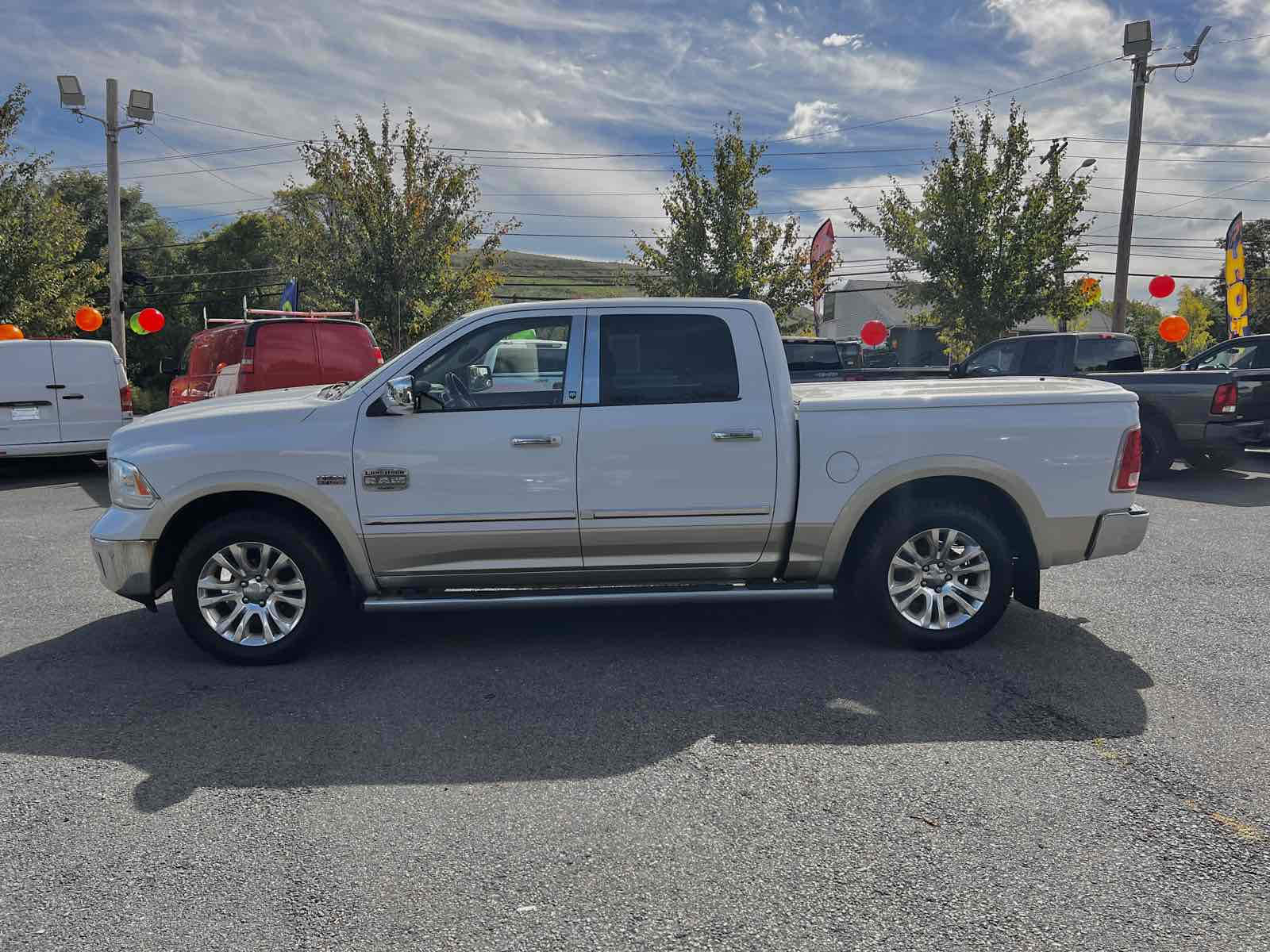 2014 Ram 1500 Longhorn photo 3