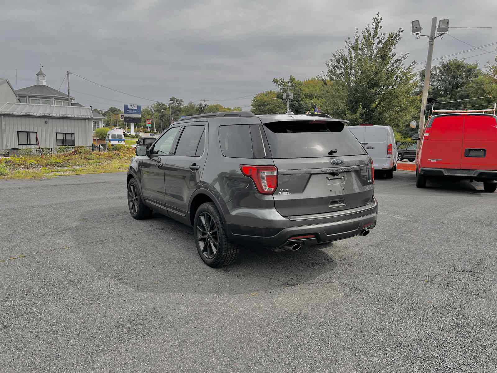 2018 Ford Explorer XLT photo 4