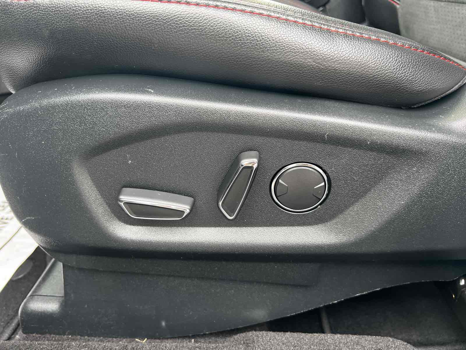2018 Ford Explorer XLT photo 9