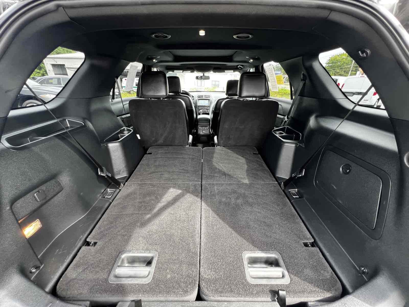 2018 Ford Explorer XLT photo 35