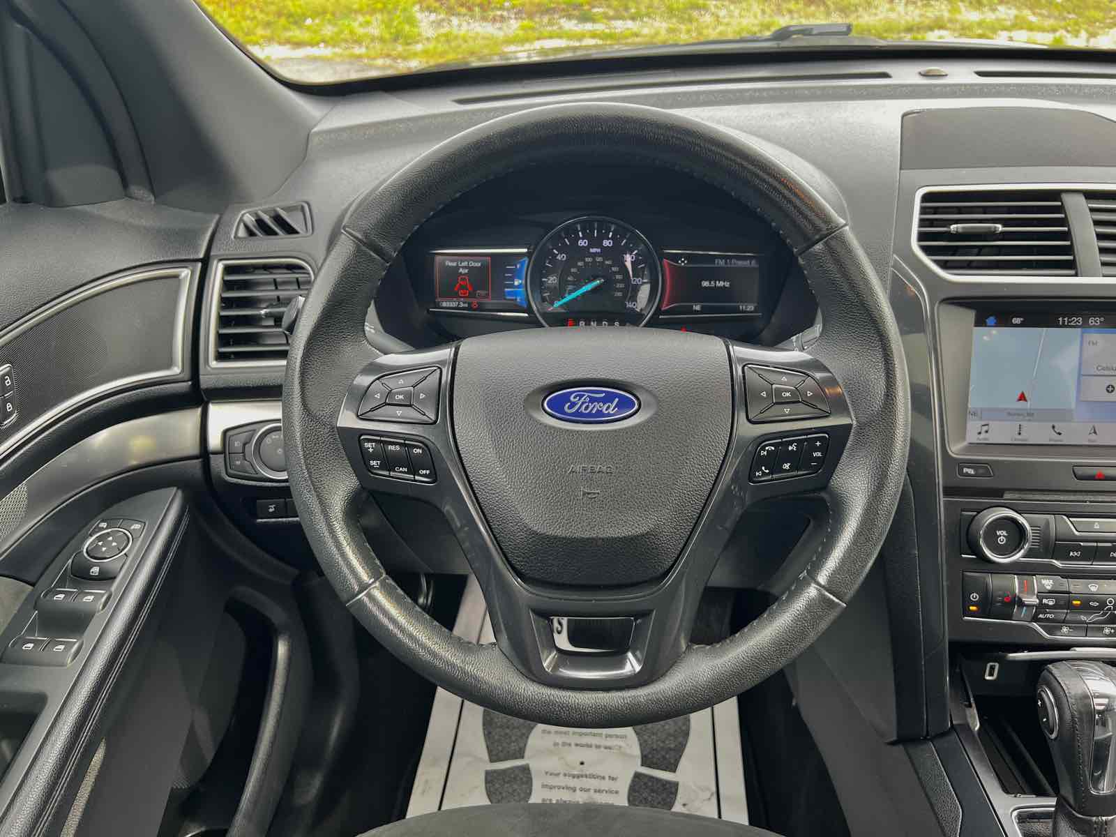 2018 Ford Explorer XLT photo 21