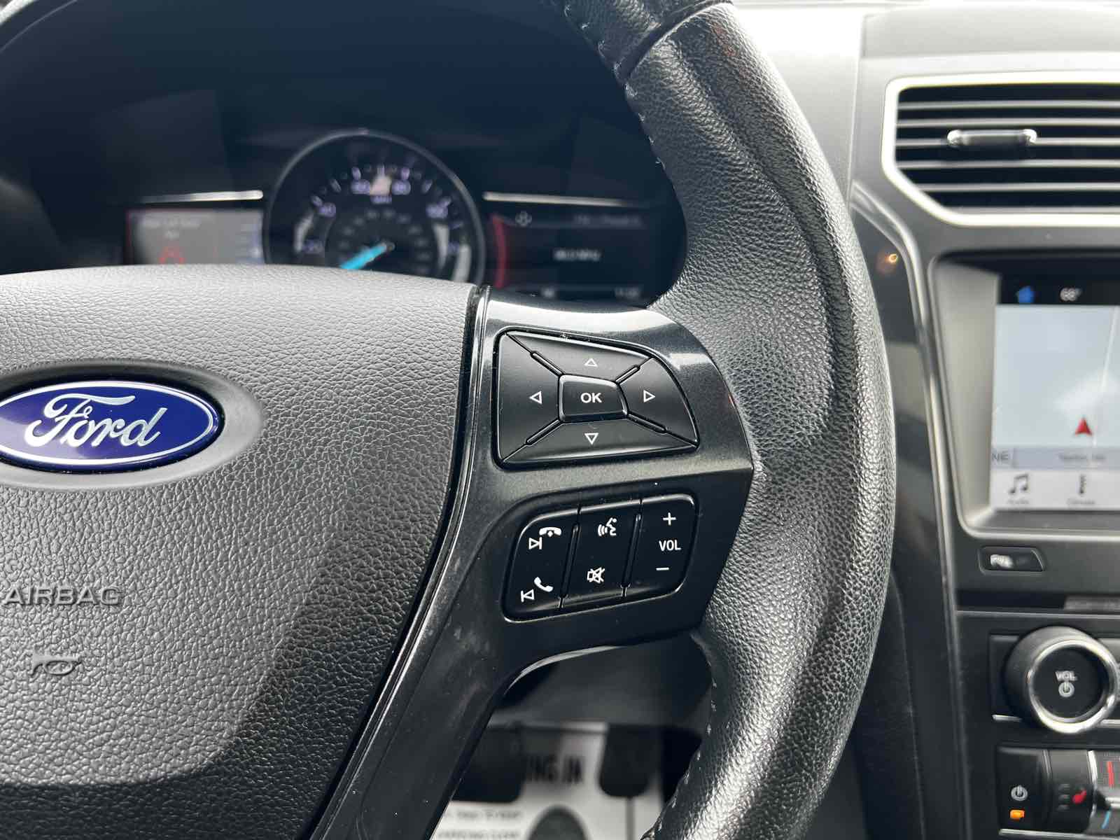 2018 Ford Explorer XLT photo 23