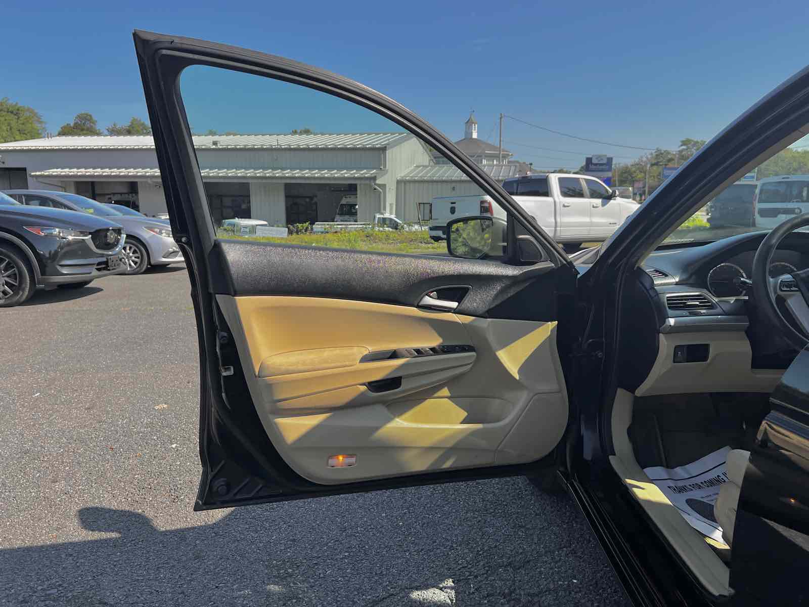 2011 Honda Accord LX-P photo 8