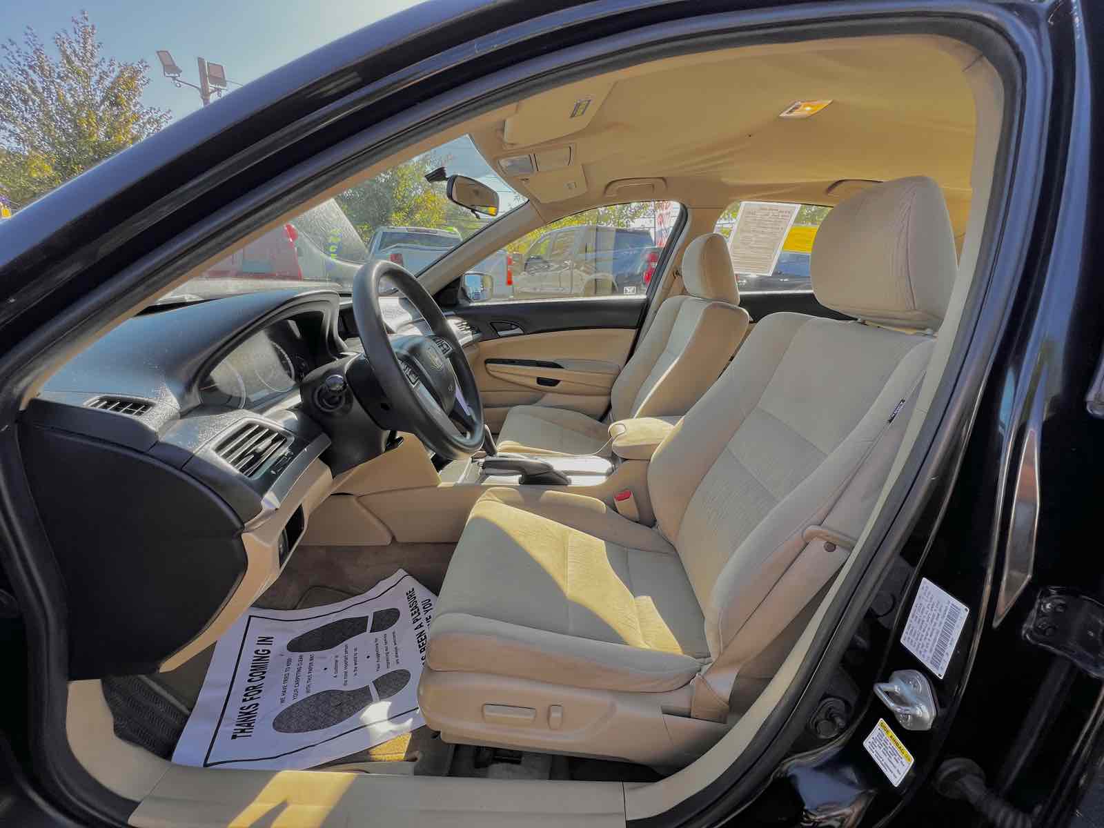 2011 Honda Accord LX-P photo 10