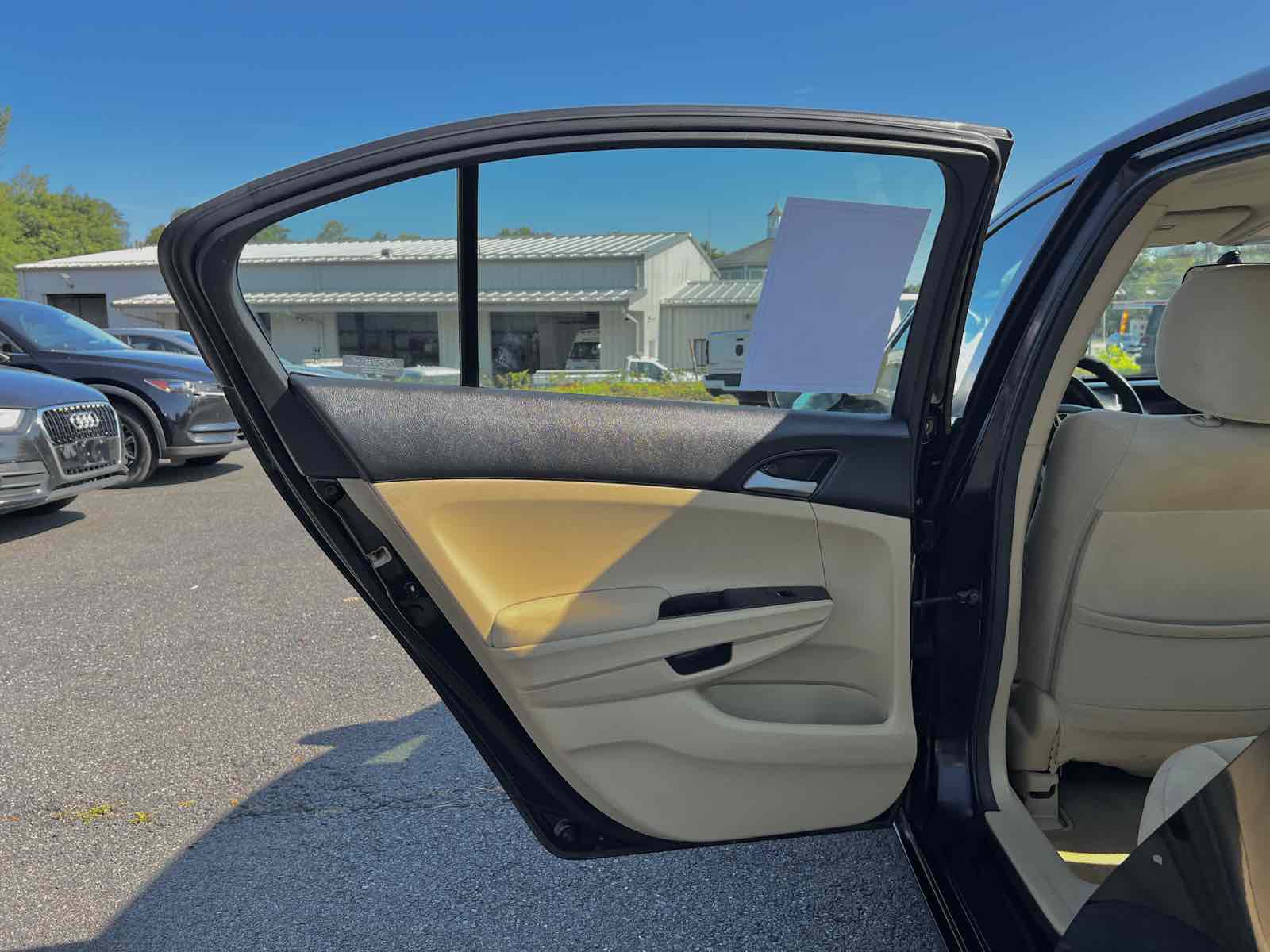 2011 Honda Accord LX-P photo 13