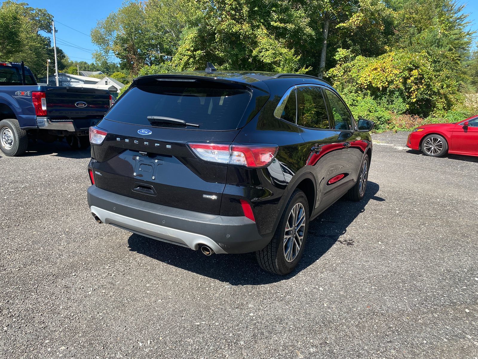 2021 Ford Escape SEL Hybrid photo 3