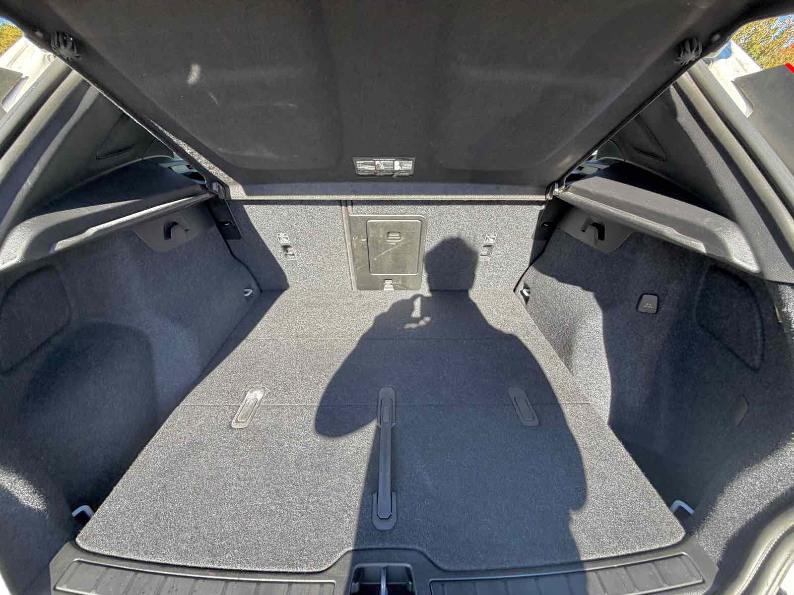 2024 Volvo XC40 Plus - Photo 31