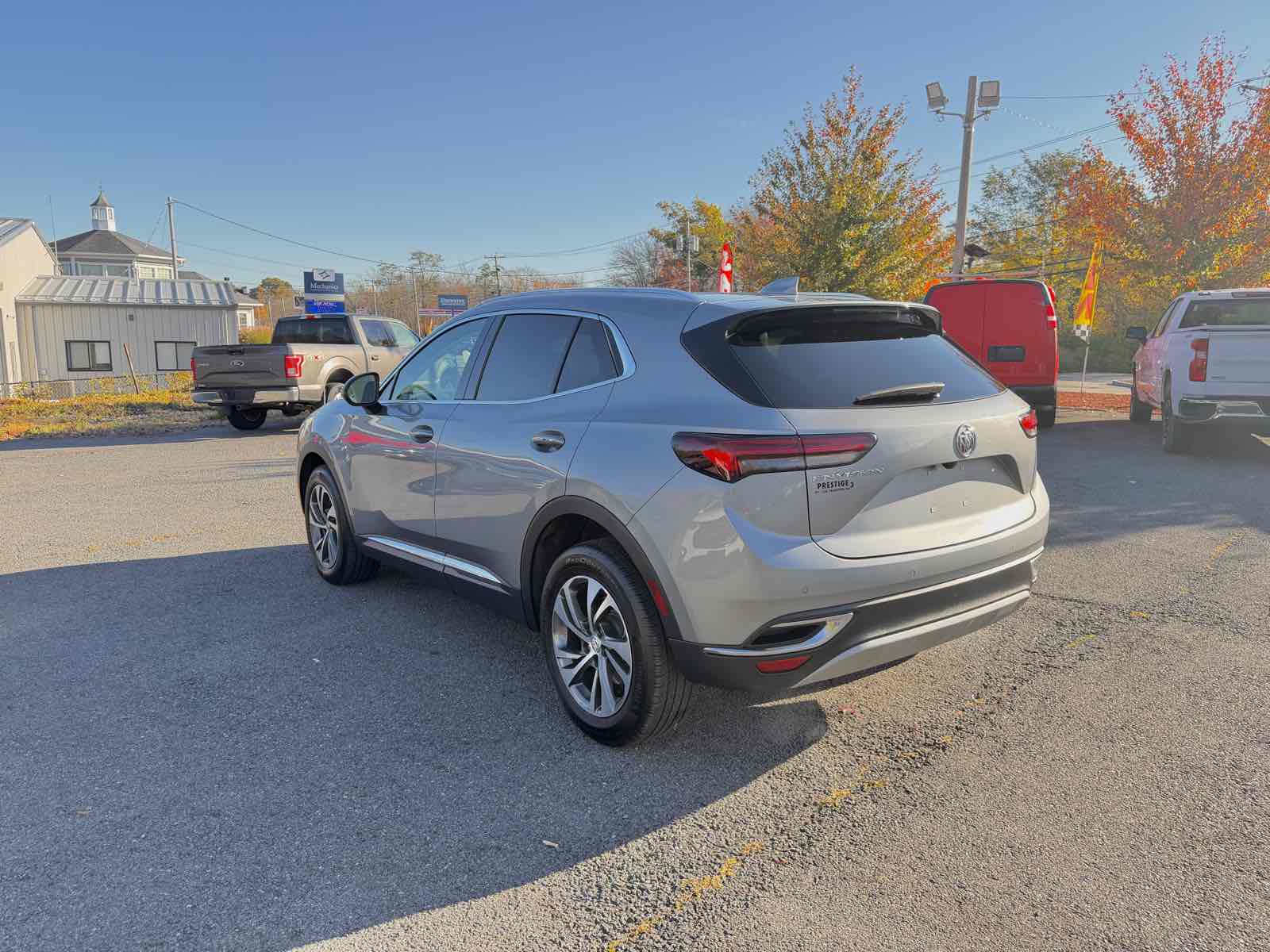 2023 Buick Envision Essence photo 3