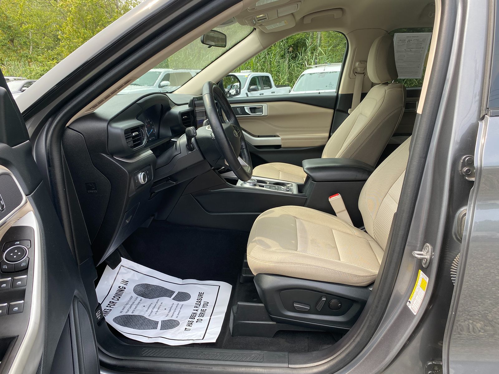 2022 Ford Explorer XLT - Photo 12
