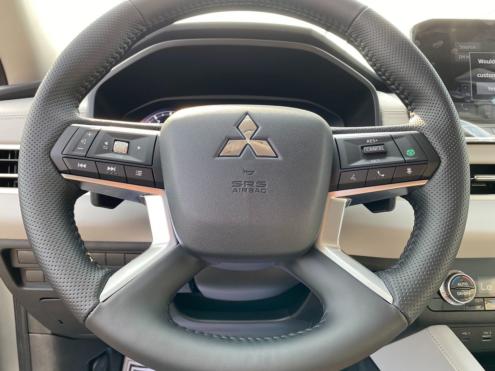 2024 Mitsubishi Outlander SEL 19