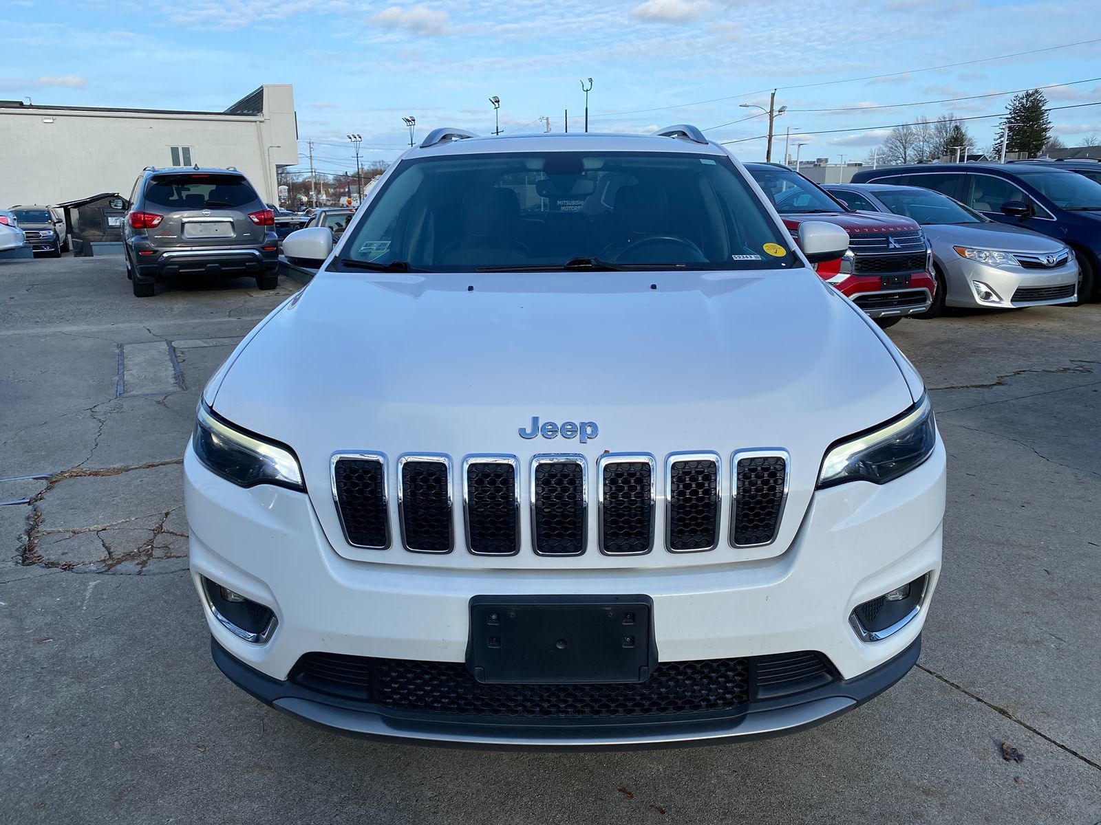 2019 Jeep Cherokee Limited 3