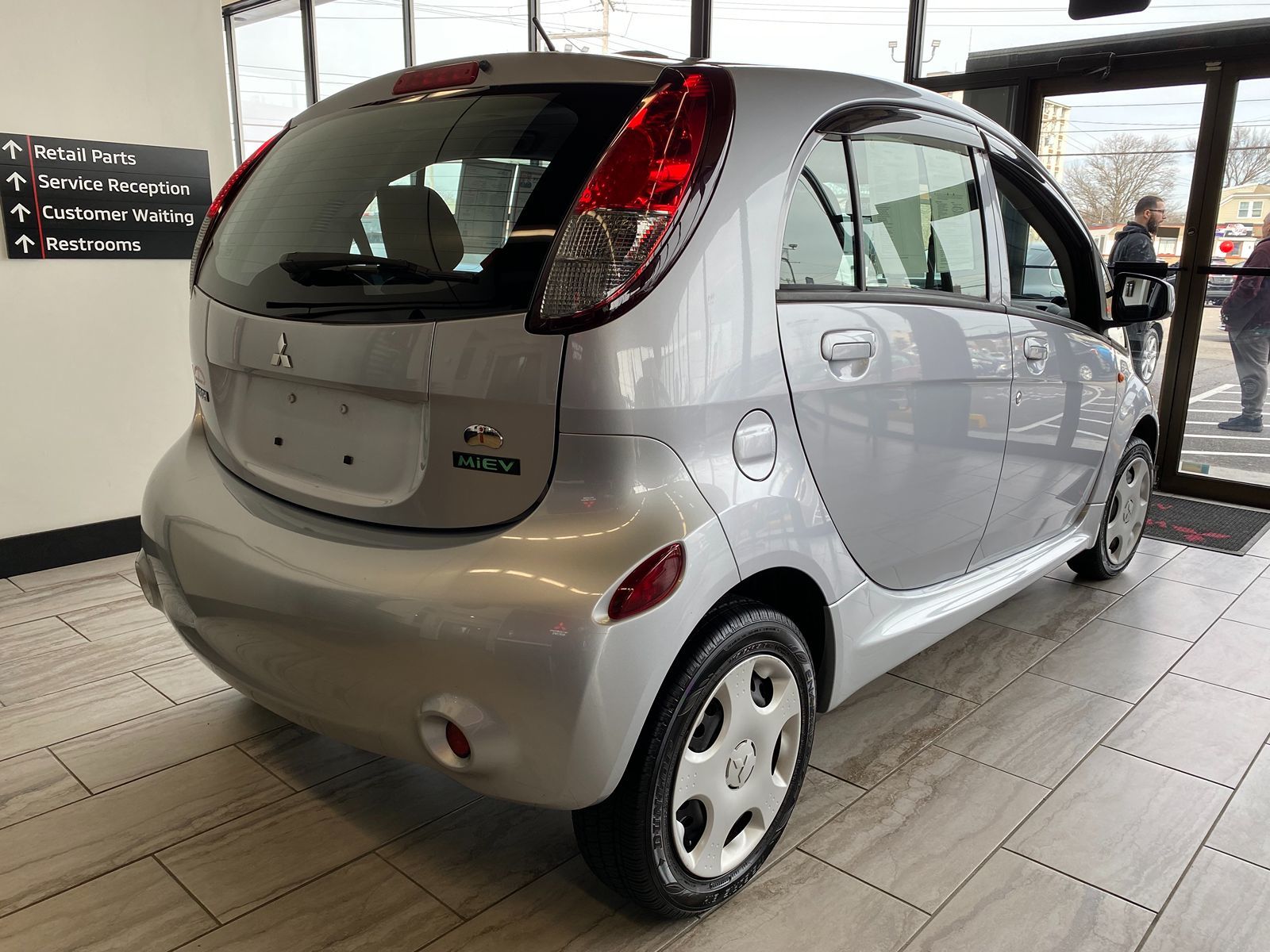 2012 Mitsubishi i-MiEV ES 3