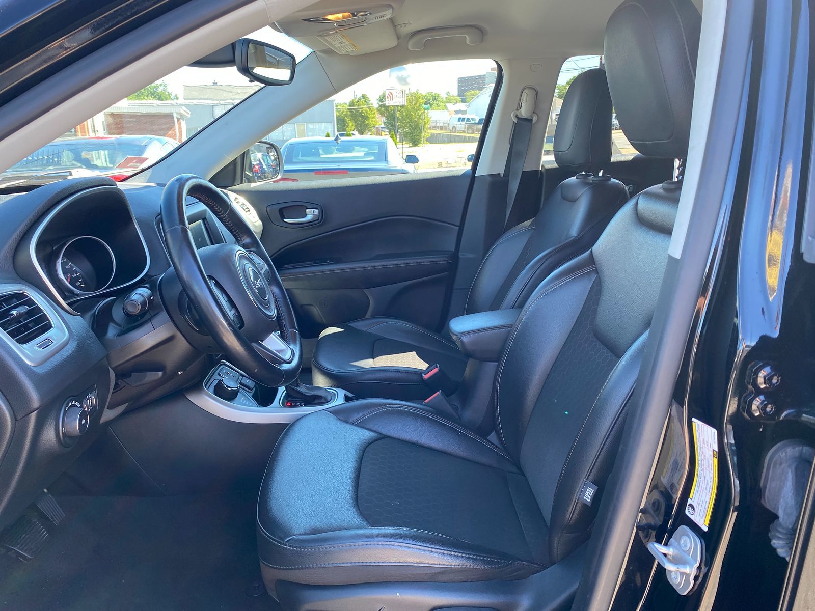 2020 Jeep Compass Latitude 29