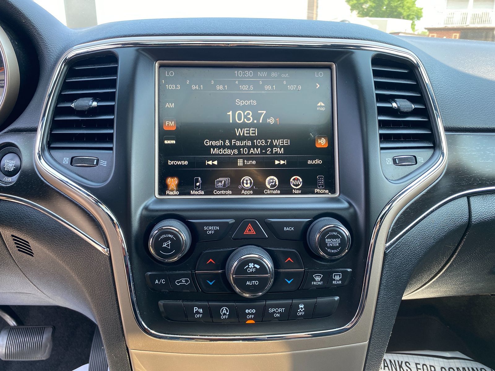 2017 Jeep Grand Cherokee Limited 17