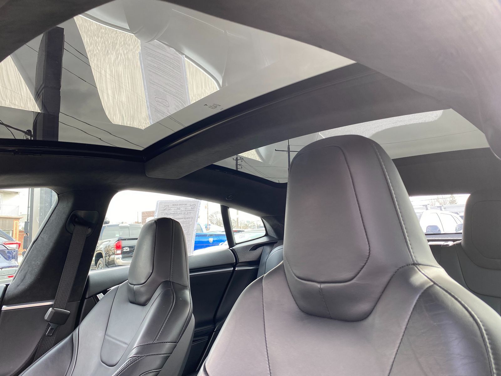 2016 Tesla Model S 90D 23