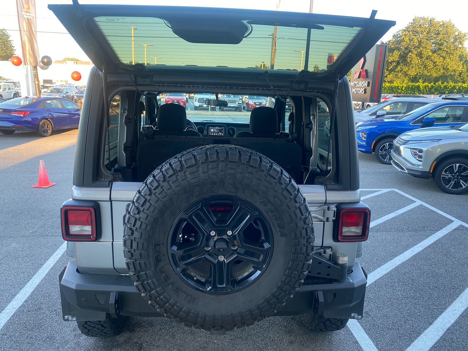 2019 Jeep Wrangler Sport S 12