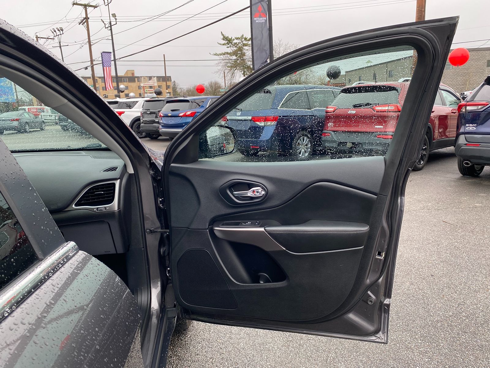 2019 Jeep Cherokee Limited 36