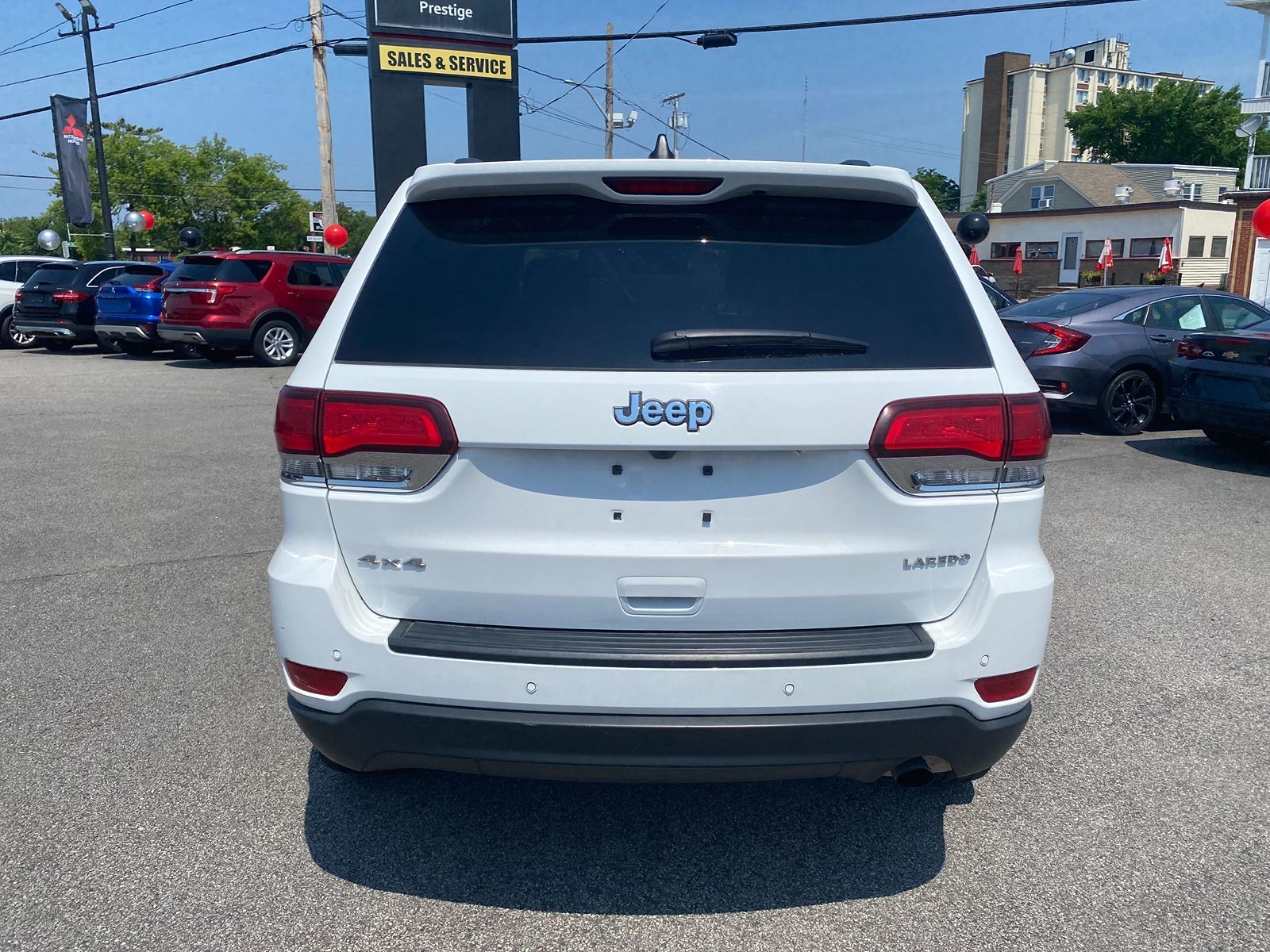 2021 Jeep Grand Cherokee Laredo E 4