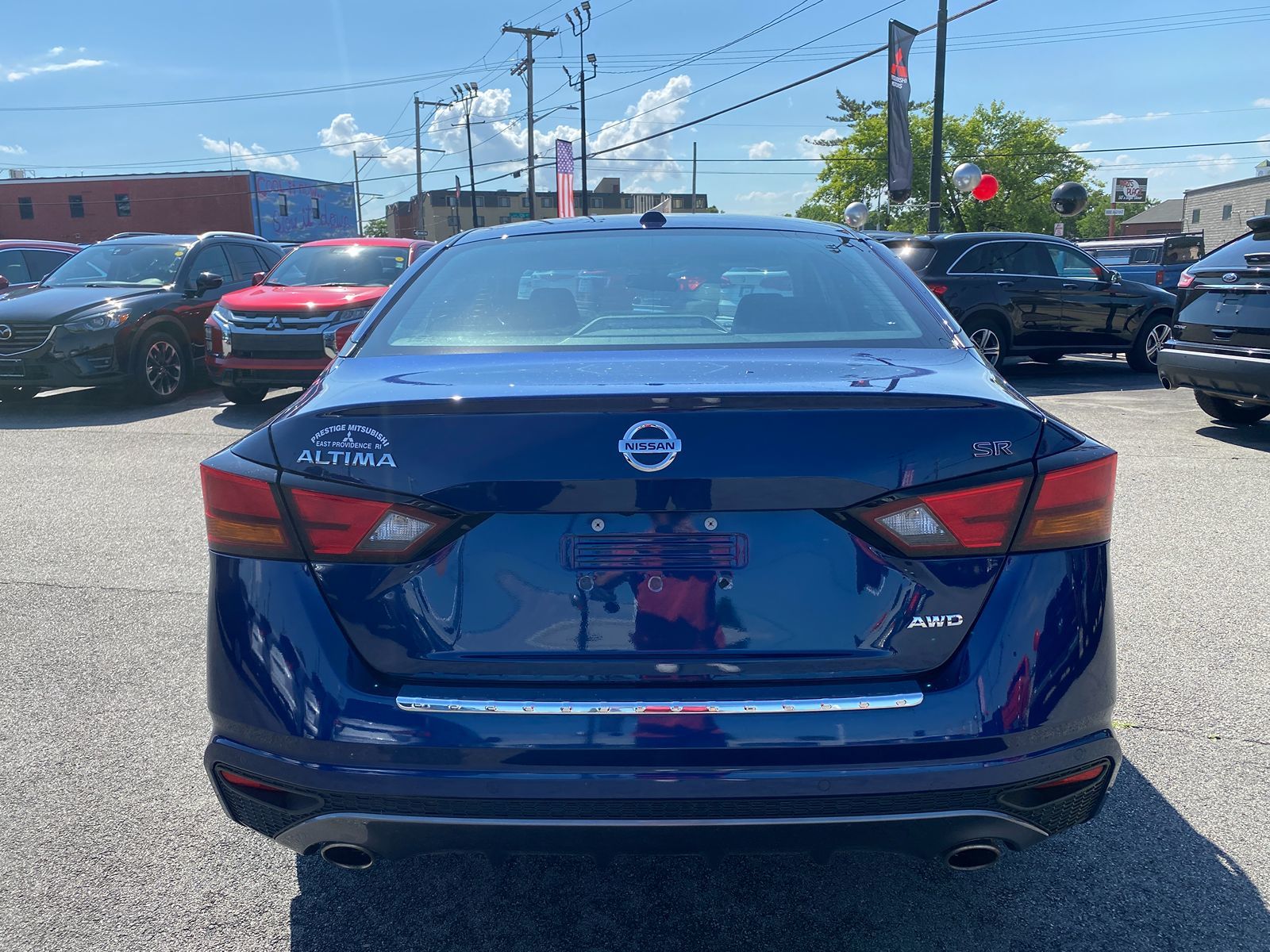 2021 Nissan Altima 2.5 SR 10