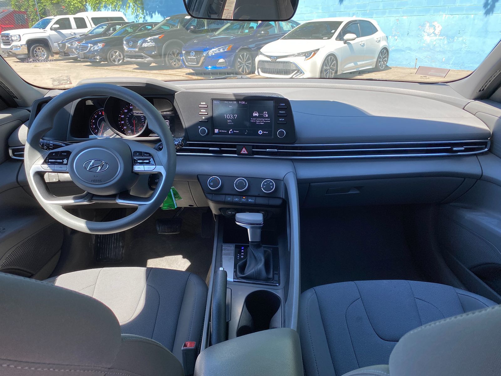 2021 Hyundai Elantra SE 13