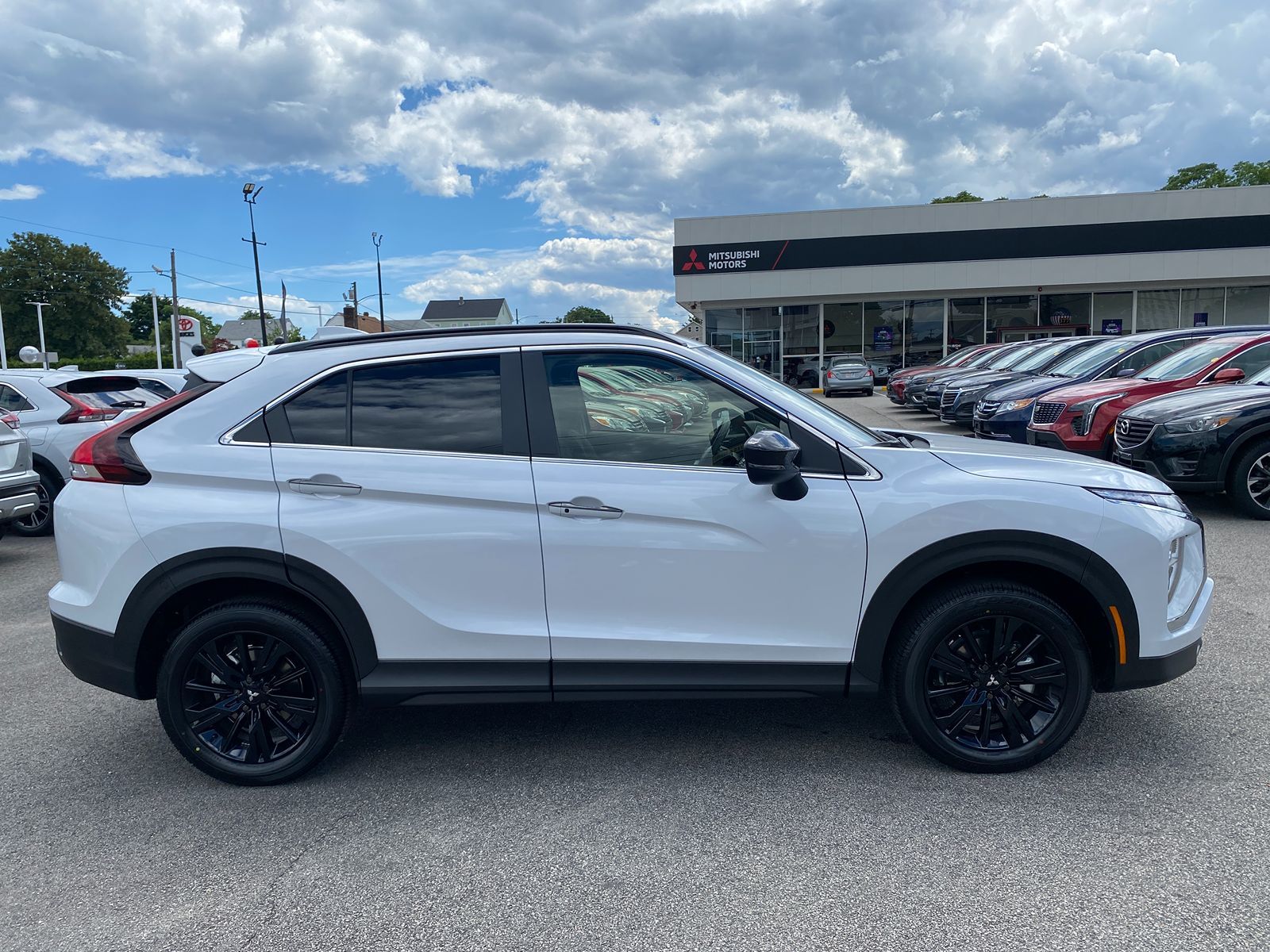 2024 Mitsubishi Eclipse Cross Black Edition 6