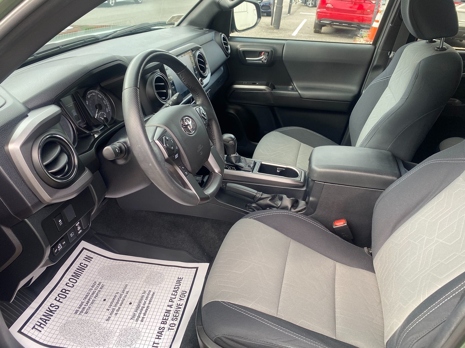 2021 Toyota Tacoma 4WD TRD Sport 28