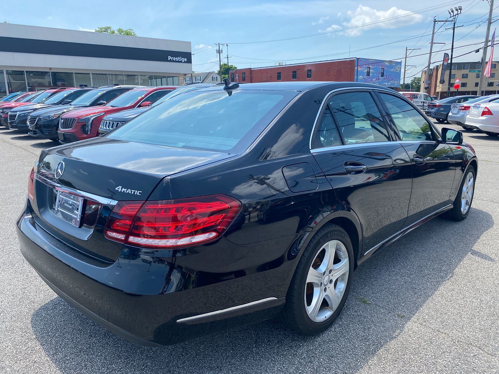 2016 Mercedes-Benz E 350 4MATIC Luxury Sedan 3