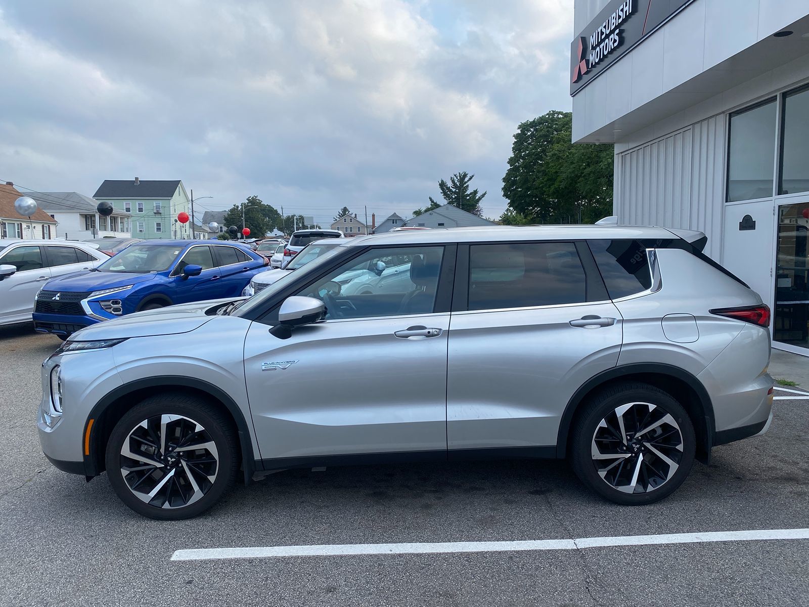 2023 Mitsubishi Outlander PHEV SE 7