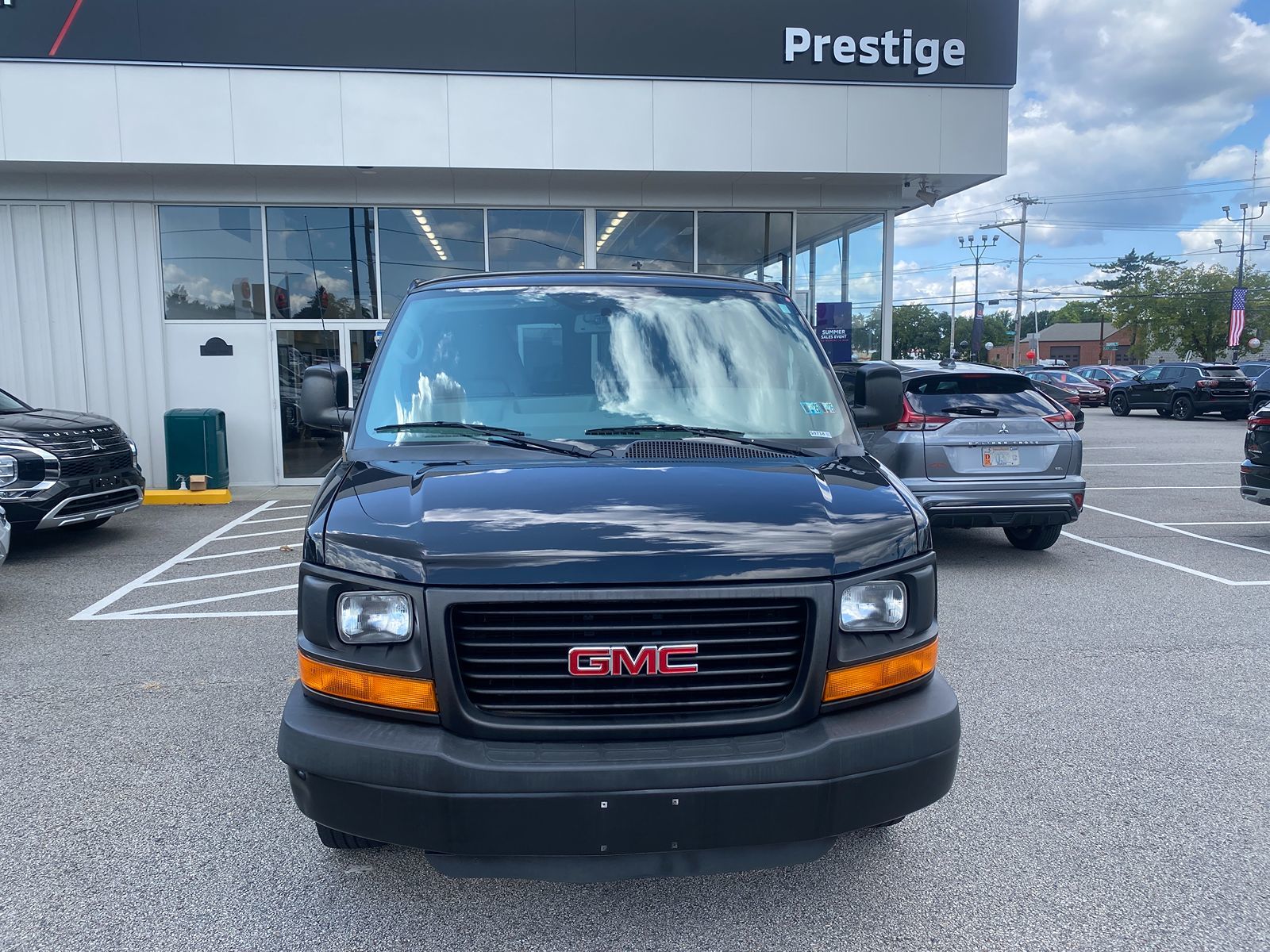 2014 GMC Savana Cargo Van  8