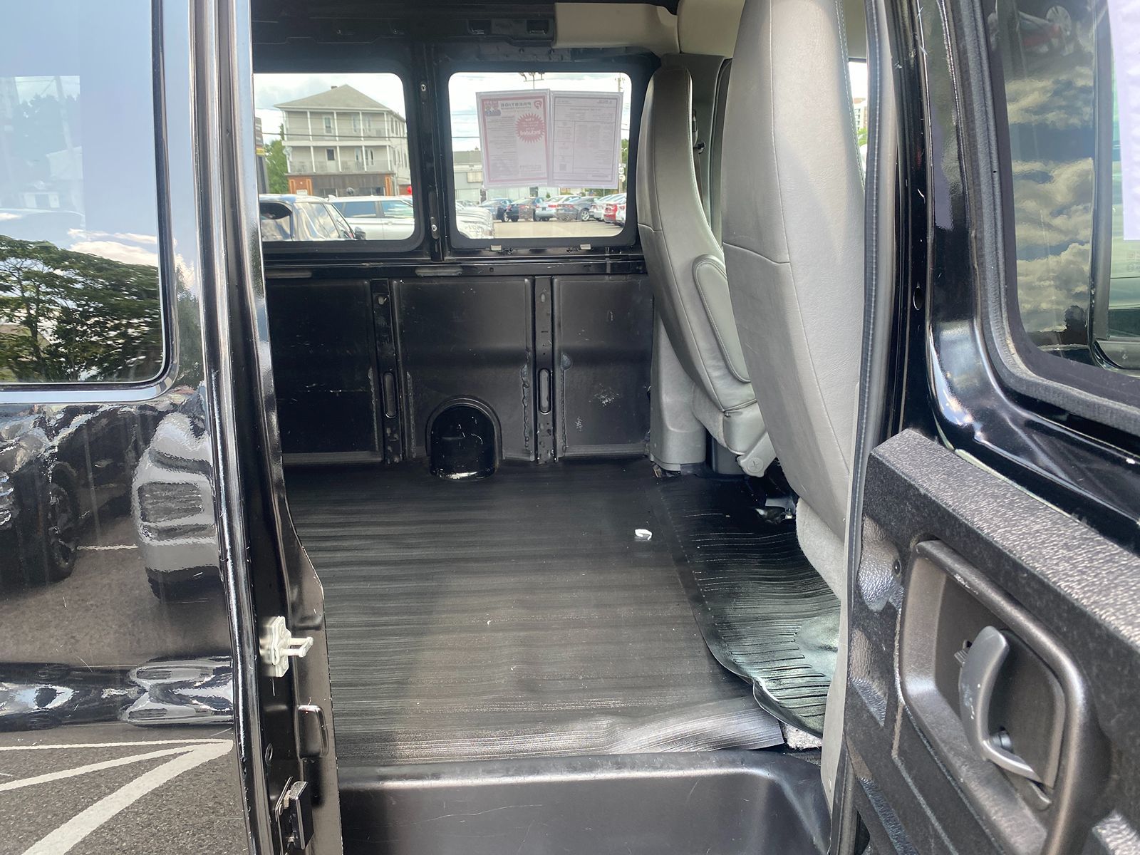 2014 GMC Savana Cargo Van  24