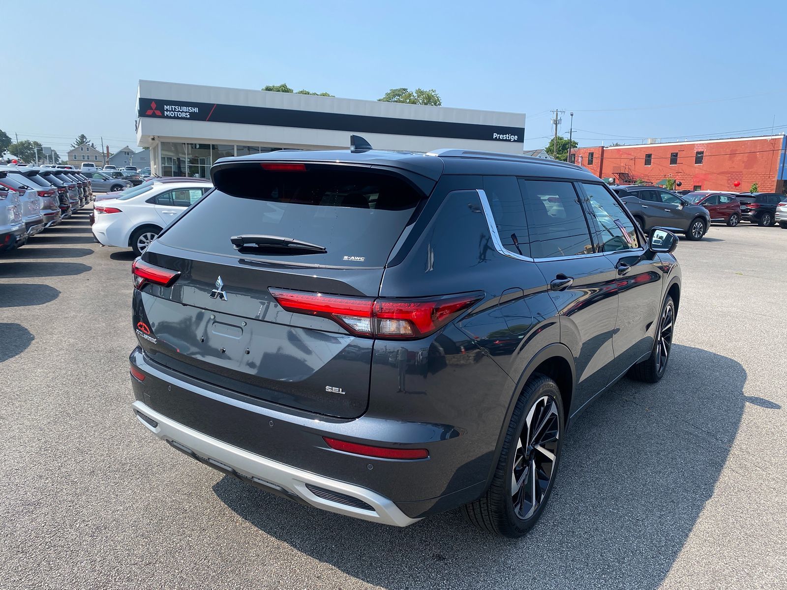 2024 Mitsubishi Outlander SEL 3