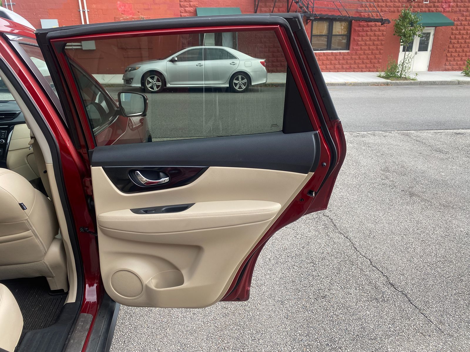 2019 Nissan Rogue SL 36