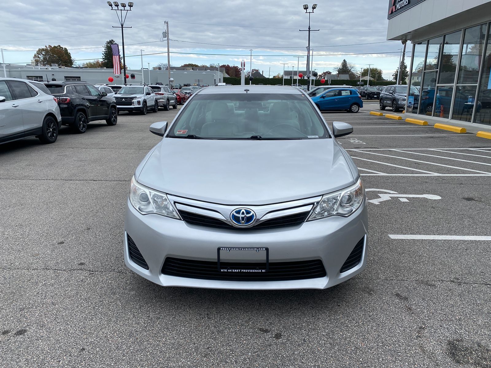 2012 Toyota Camry Hybrid LE 3