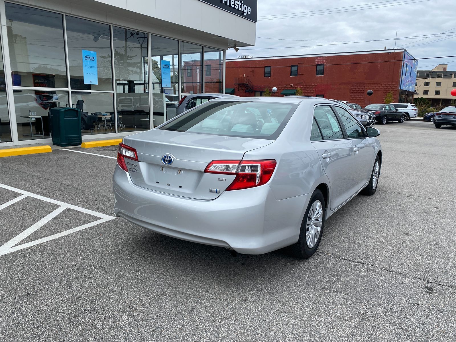 2012 Toyota Camry Hybrid LE 8