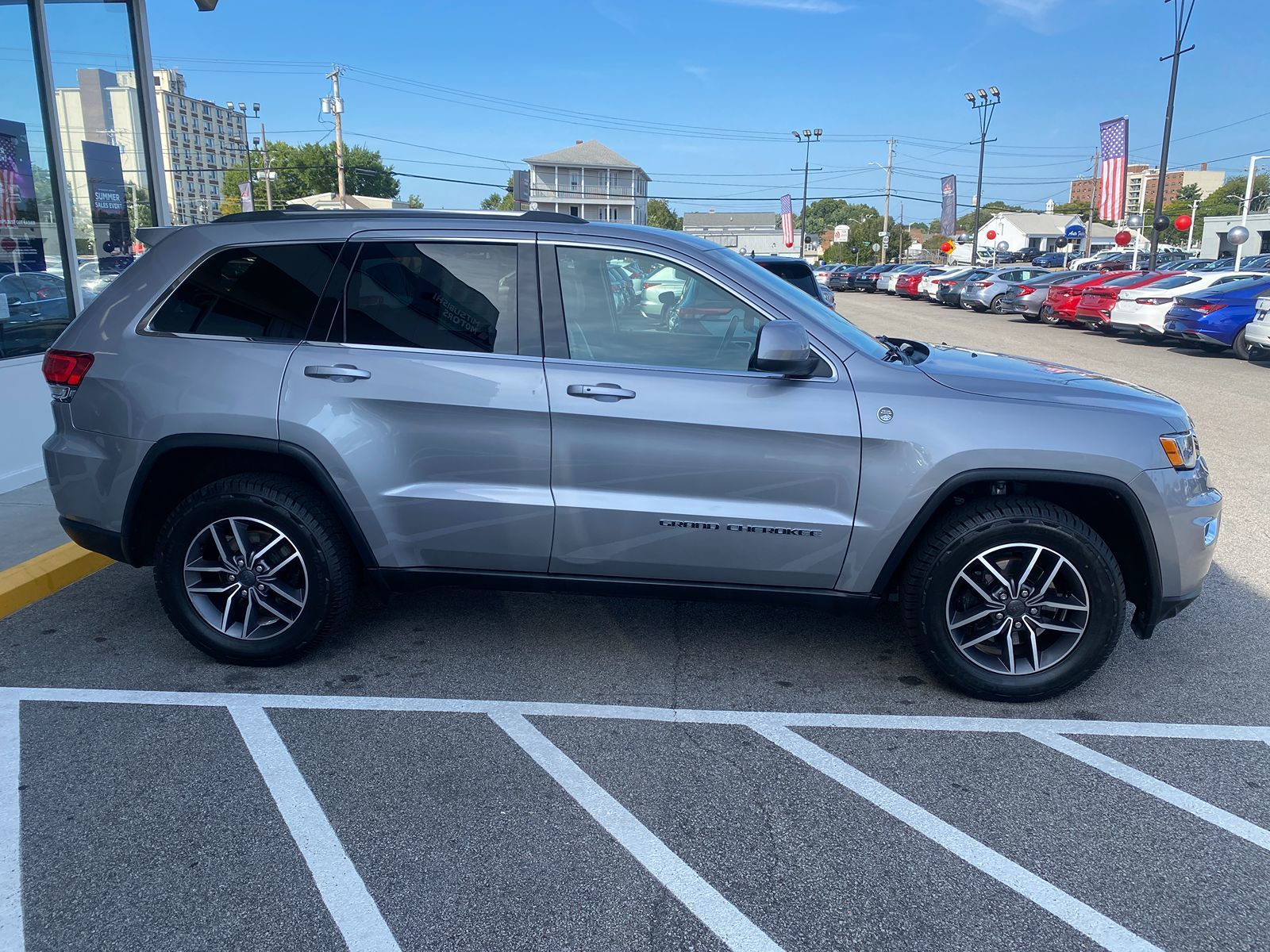 2020 Jeep Grand Cherokee North 6