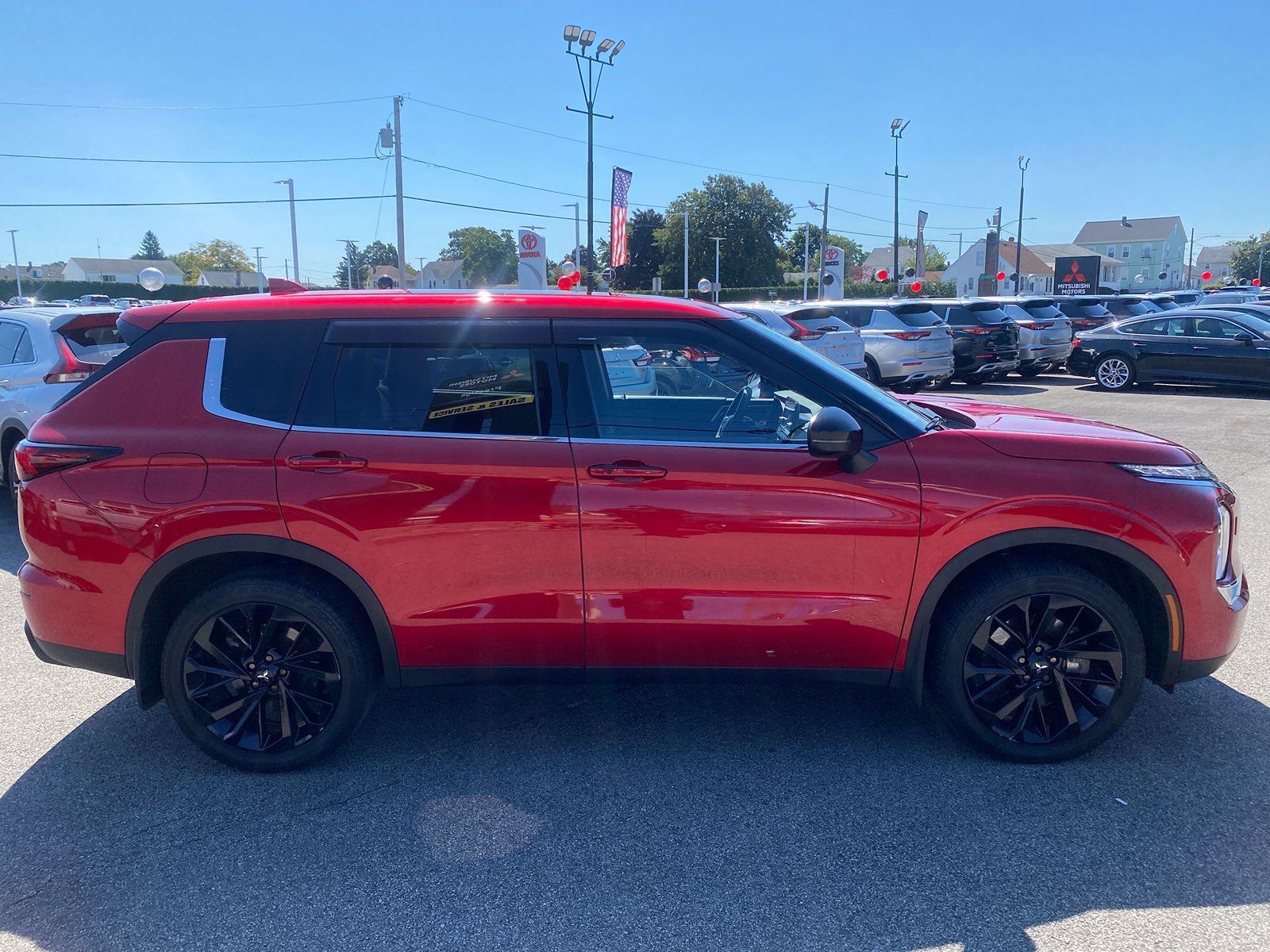 2022 Mitsubishi Outlander Black Edition 6