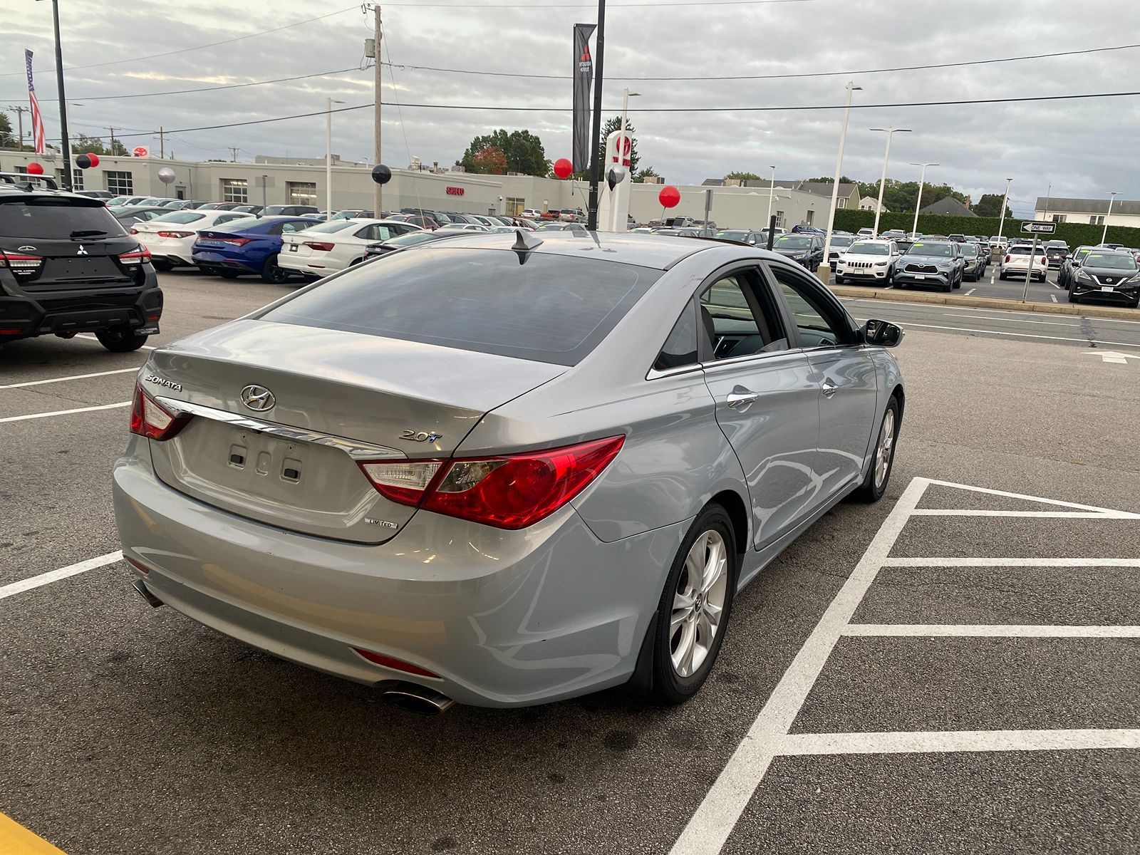 2011 Hyundai Sonata Ltd w/17" Wheels 4