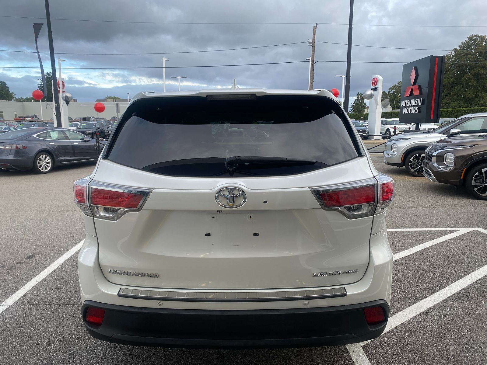 2014 Toyota Highlander Limited 10