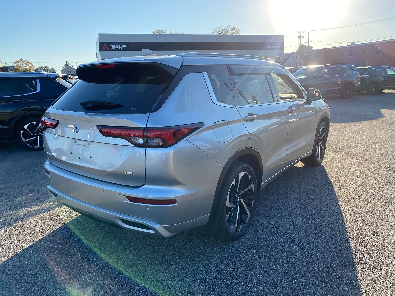 2023 Mitsubishi Outlander SEL 3