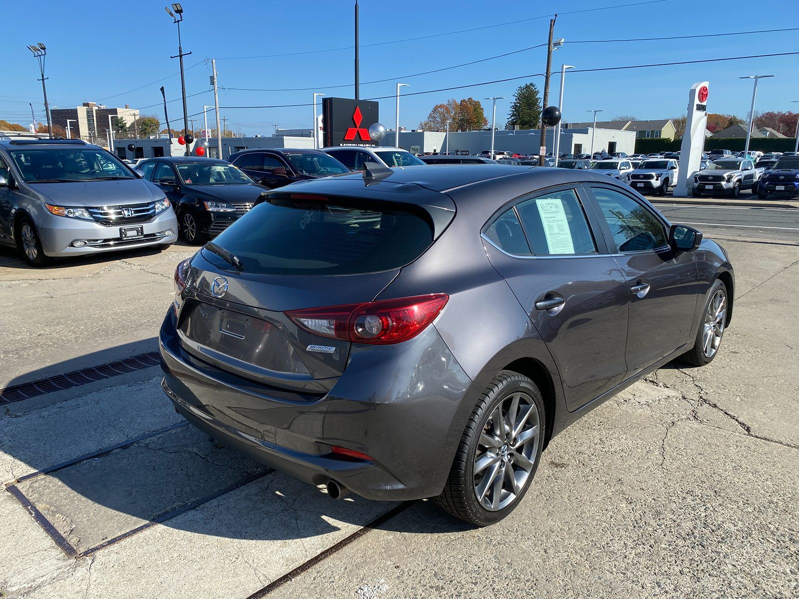 2018 Mazda Mazda3 5-Door Touring 8