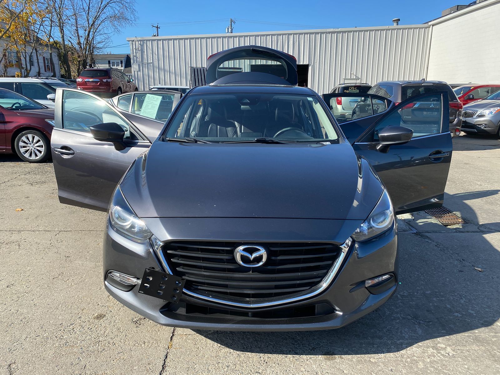 2018 Mazda Mazda3 5-Door Touring 30