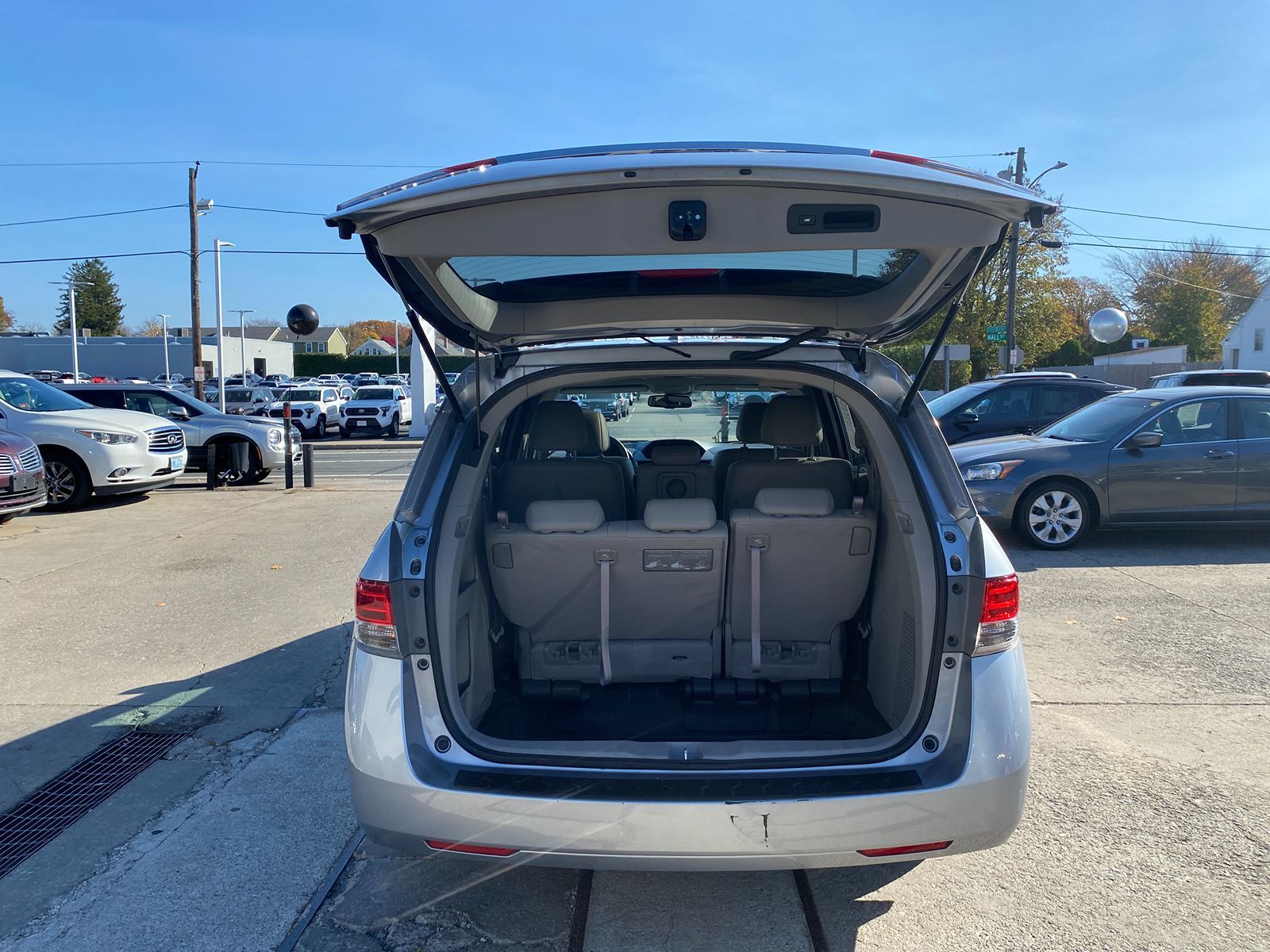 2016 Honda Odyssey EX-L 28