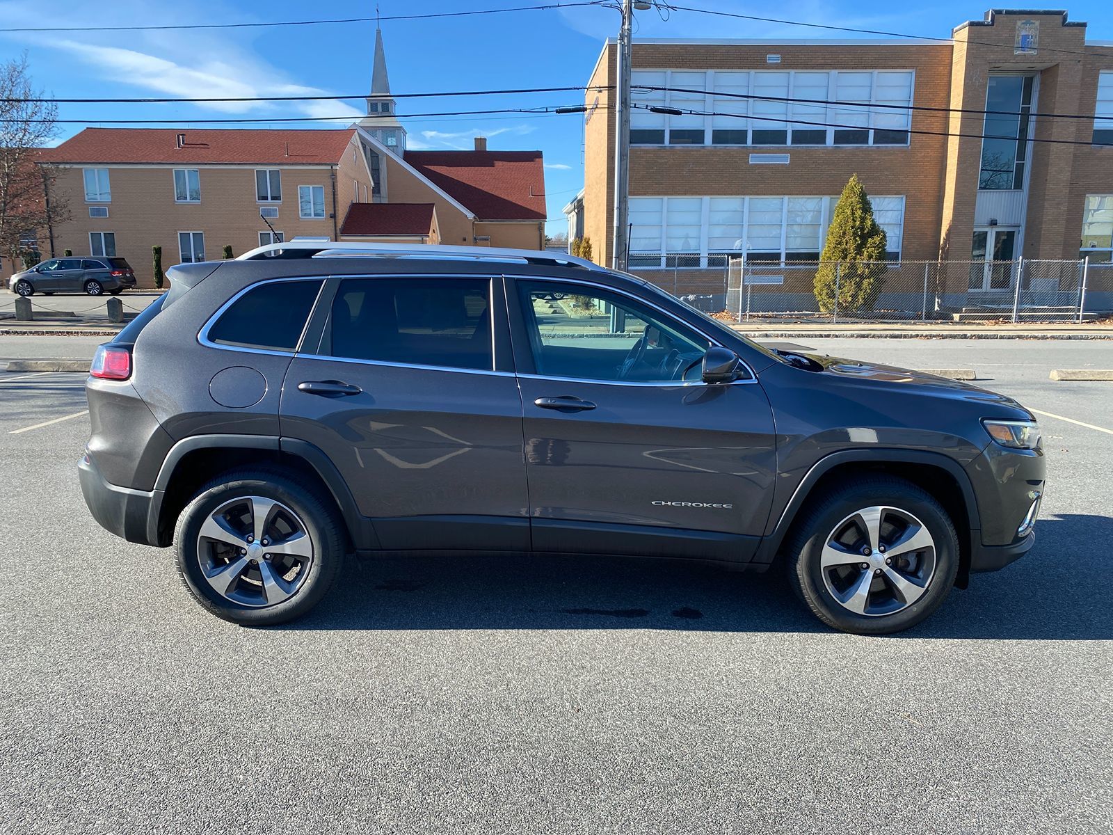 2019 Jeep Cherokee Limited 4