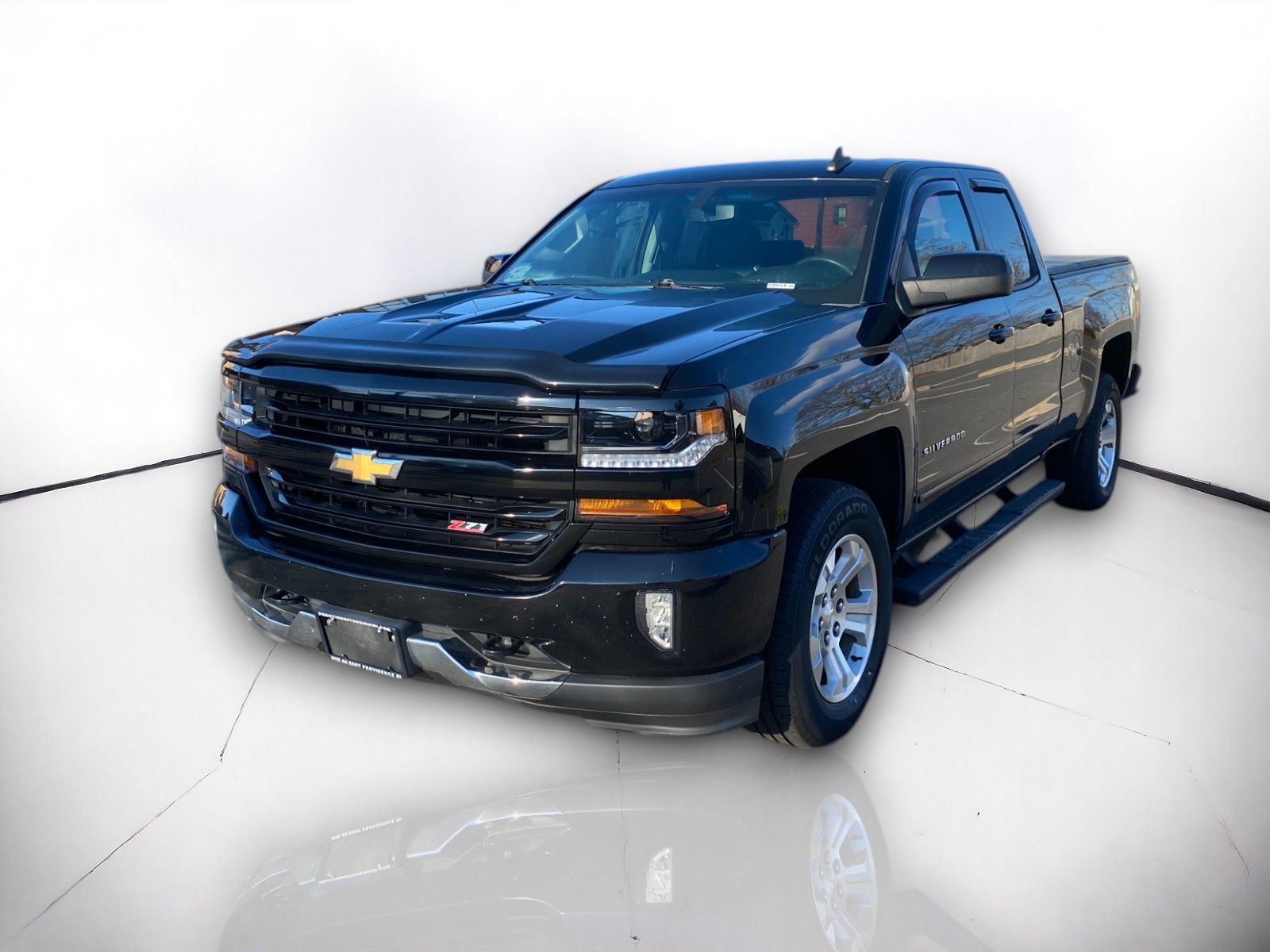 2017 Chevrolet Silverado 1500 LT 2