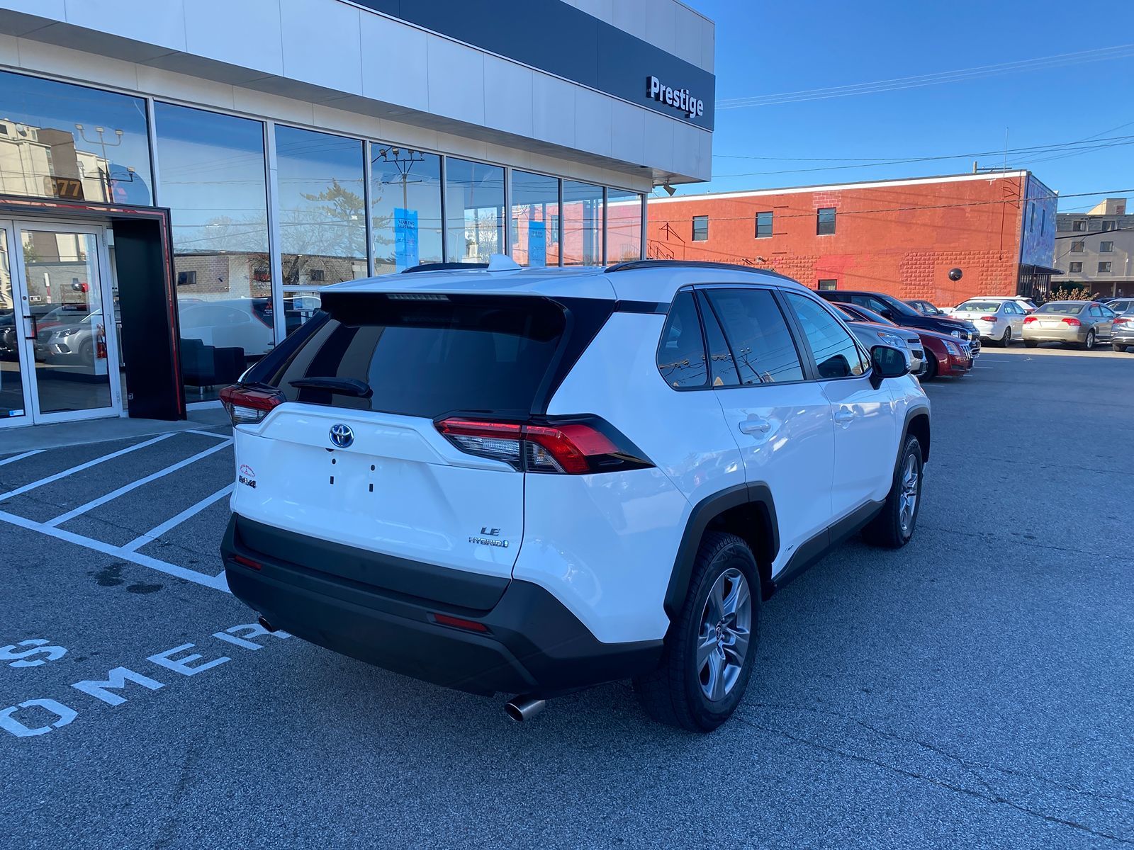 2022 Toyota RAV4 Hybrid LE 5