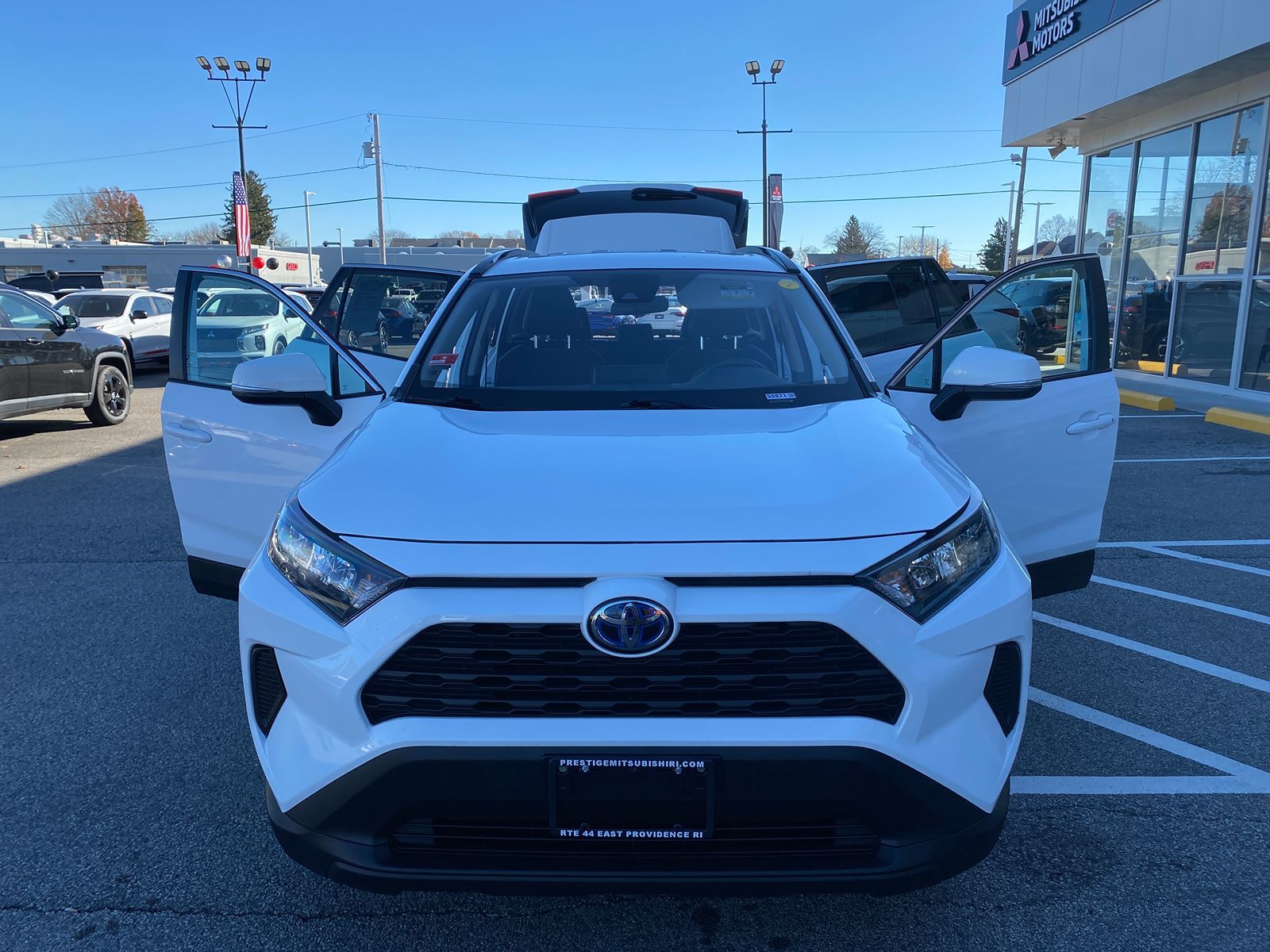 2022 Toyota RAV4 Hybrid LE 29