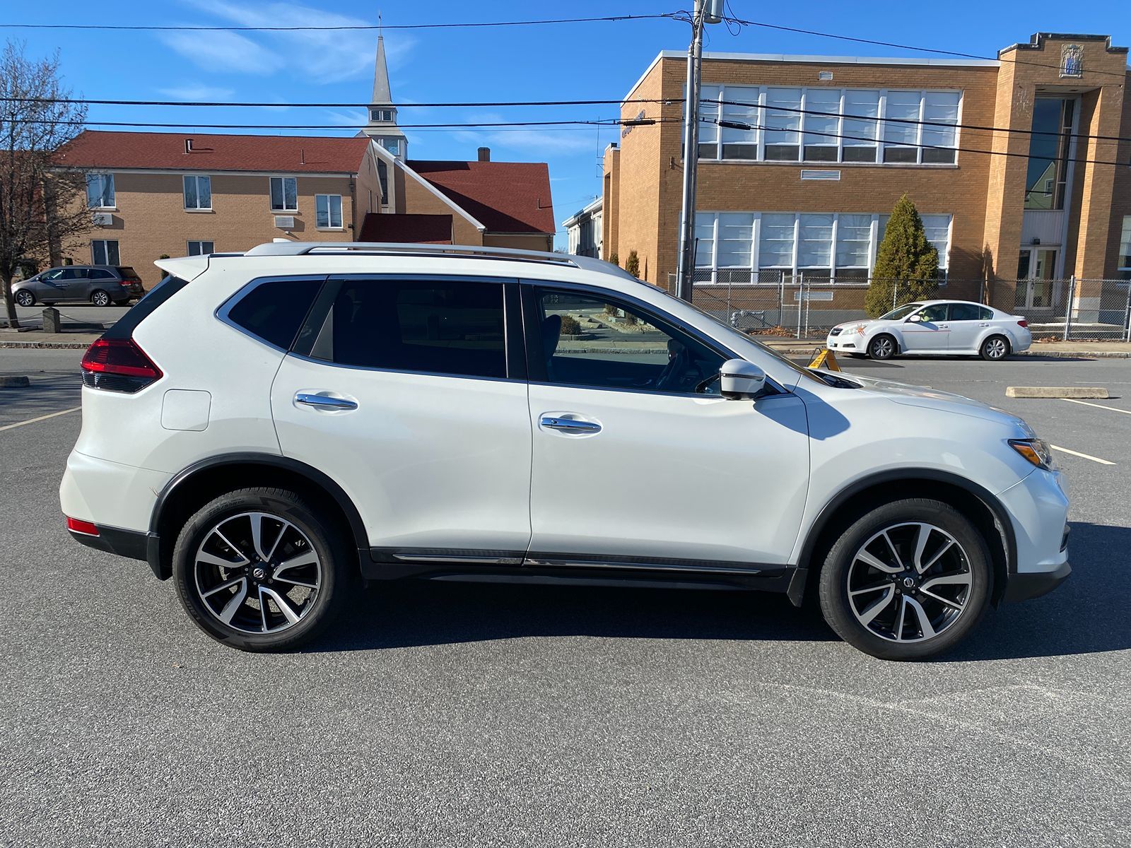 2019 Nissan Rogue SL 4